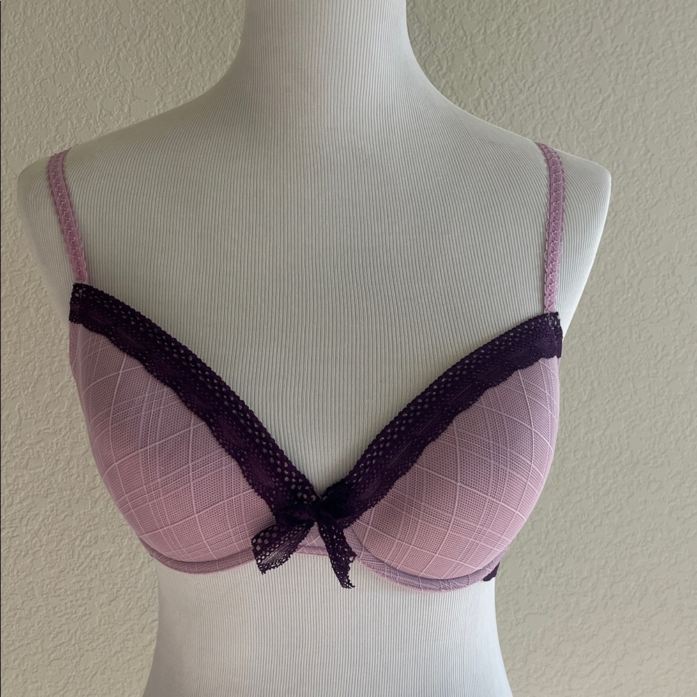 Gilligan & O'Malley Padded Push Up Underwire Demi Cup Bra, size 34B.